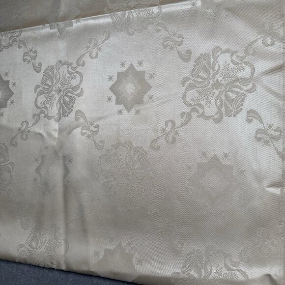 Vintage Cream Satin Damask Tablecloth 70 x 54 Floral Star Pattern - Picture 4 of 15
